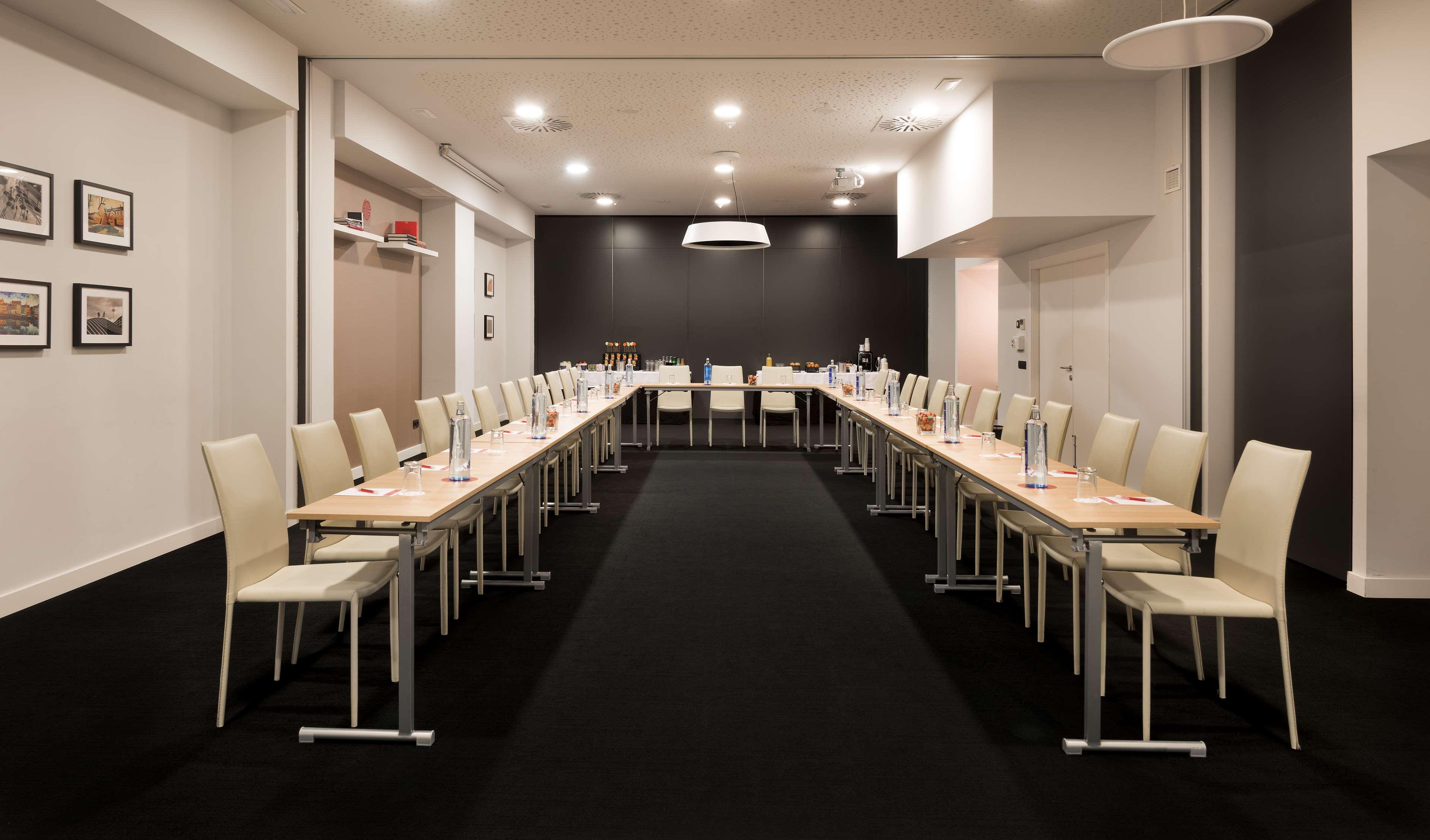Nh Collection Madrid Suecia Hotel Exterior photo Meeting room