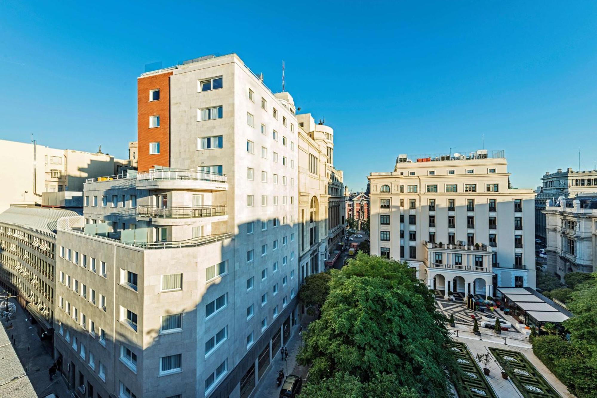 Nh Collection Madrid Suecia Hotel Exterior photo Residential buildings in the neighborhood