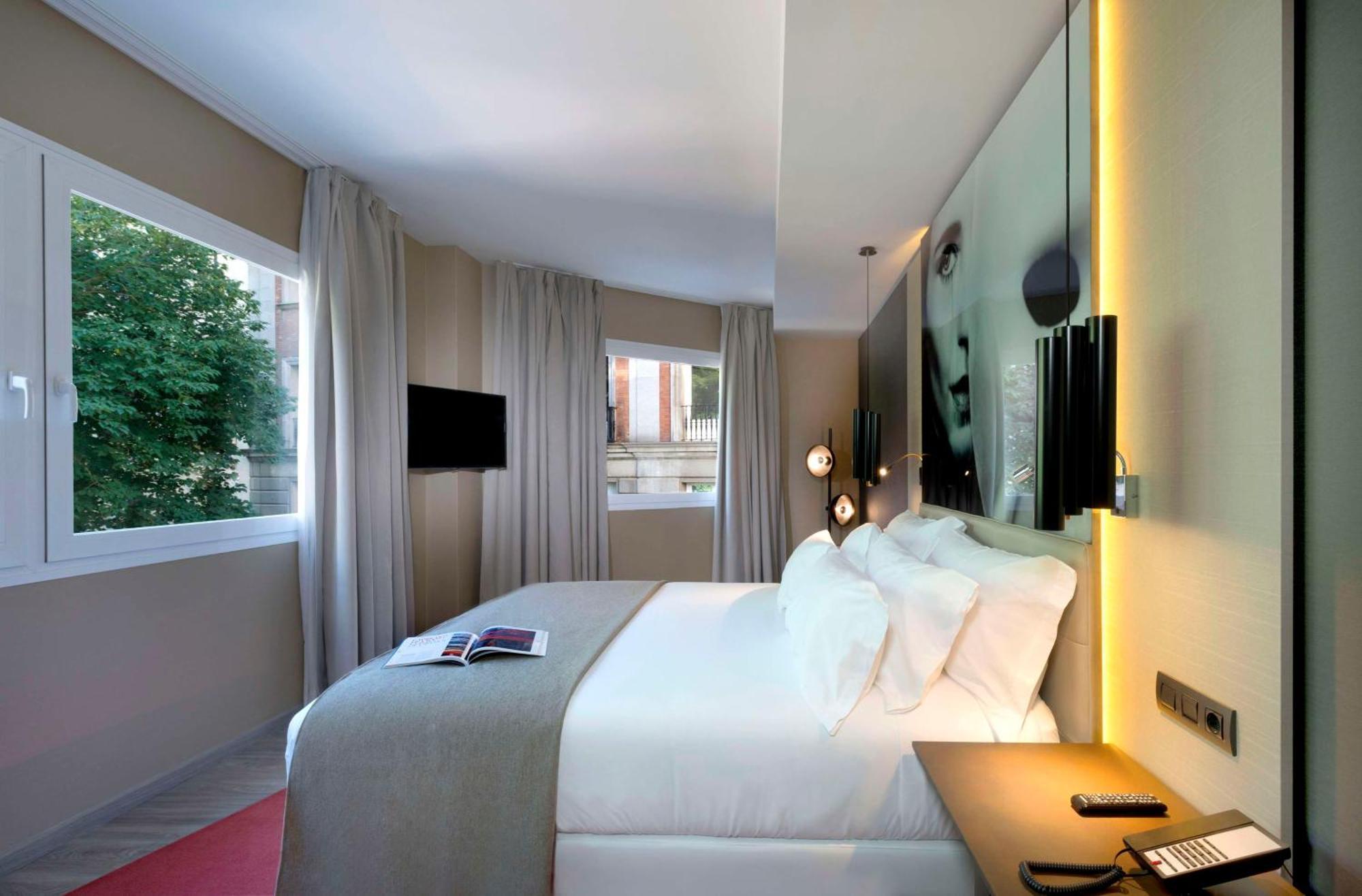 Nh Collection Madrid Suecia Hotel Exterior photo A room at the hotel