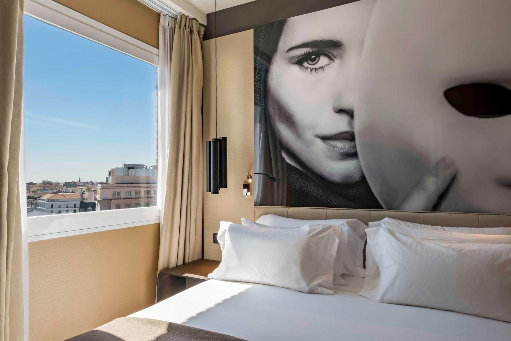 Nh Collection Madrid Suecia Hotel Exterior photo Deluxe room